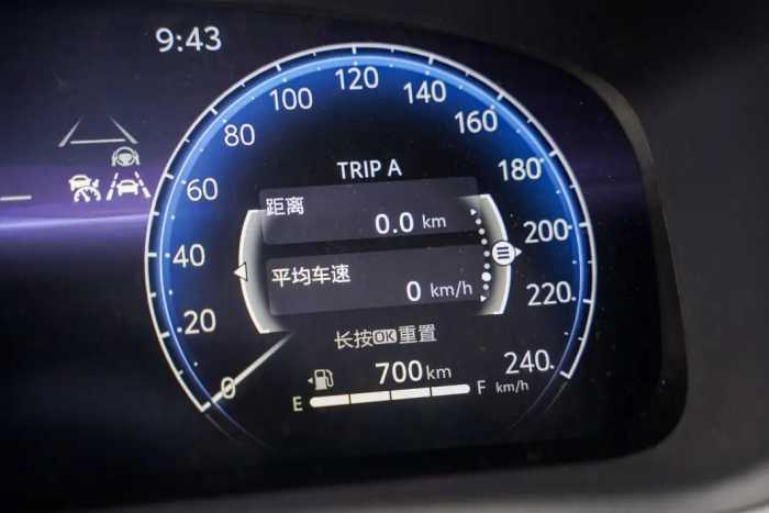 全新雷凌油耗测试：丰田第五代双擎加持，百公里油耗不到4L！