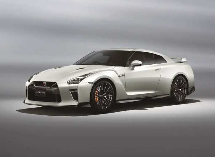 日产新款GT-R发布 拥有600马力 起售价约合人民币64万元！