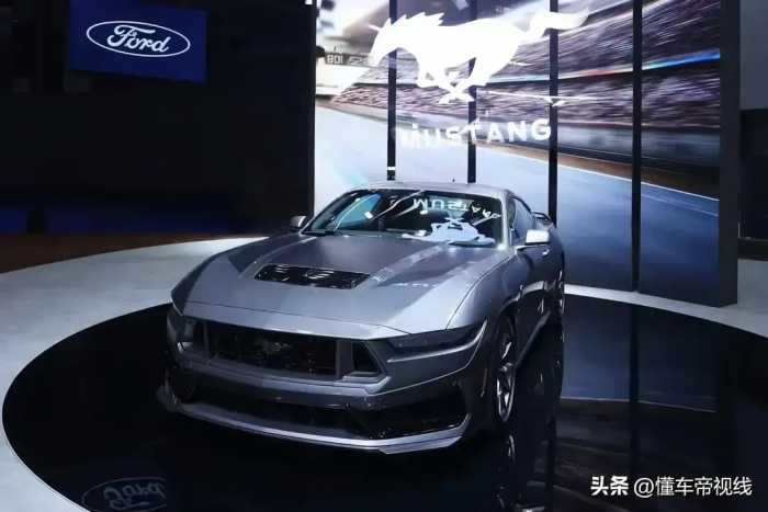 新车 | 5.0升V8动力，赛道级调校 福特Mustang Dark Horse 2月19日上市
