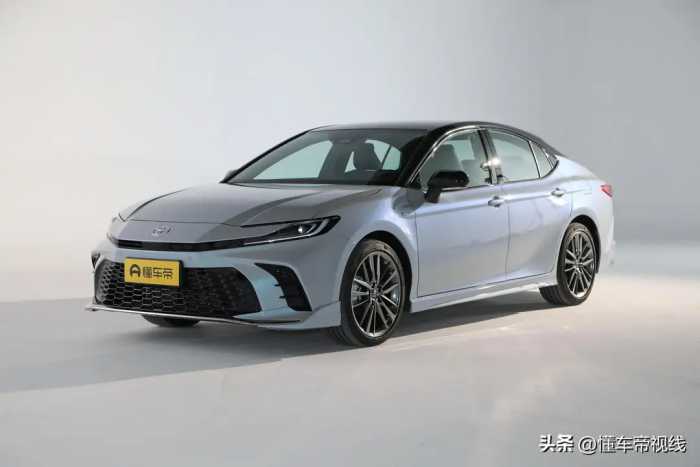 新车 | 全新丰田凯美瑞3月初上市：预售17.38万元起，新增2.0升混动